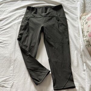 Lululemon Athletica Dark Olive Capri Leggings Size 6